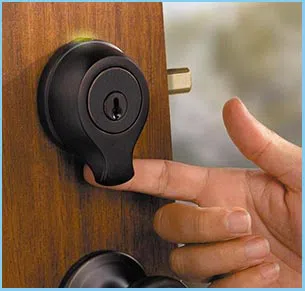 Advanced  Locksmith Hollywood, FL 954-283-1776 - 17-deadbolt